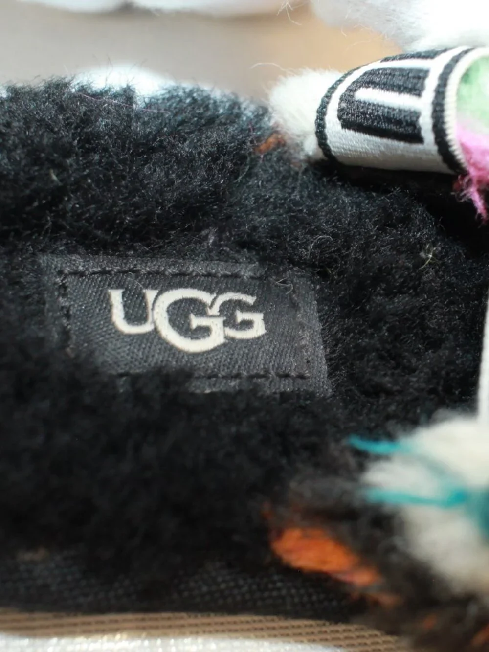 UGG Size Baby 6  Checks Black Fluff Yeah Slide Faux Fur Slipper Sandals 1130391T